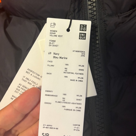 Uniqlo and J+ Jill Sanders collab oversized navy down puffer vest NWT - Picture 8 of 15